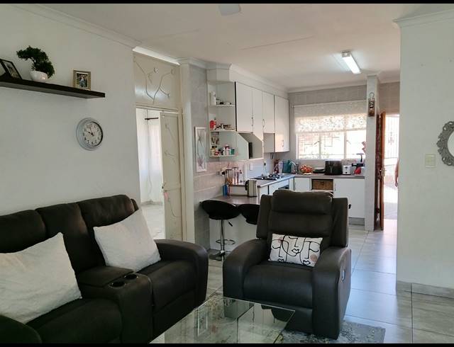 3 BEDROOM SIMPLEX FOR SALE IN TERENURE